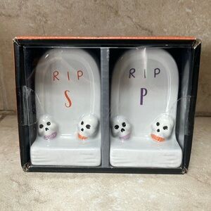 NWOT -  Salt and Pepper Set ceramic Tombstones and skulls